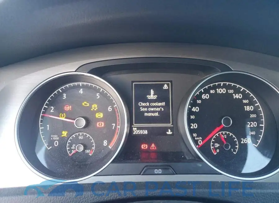 3VW117AU1GM040989# 9