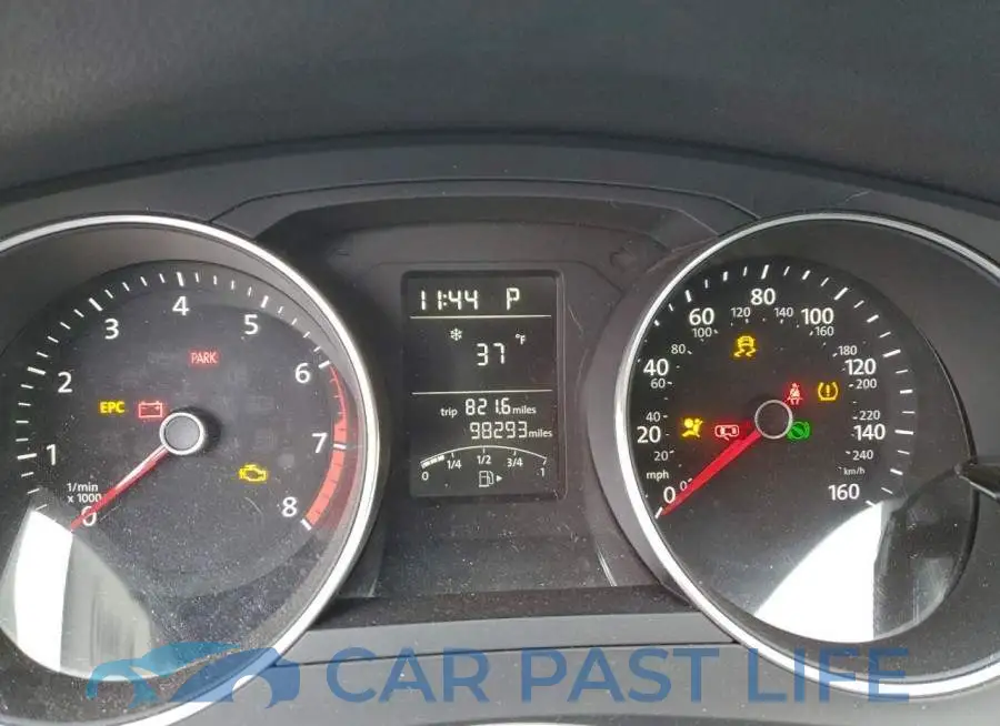 3VW267AJ9GM393184# 9