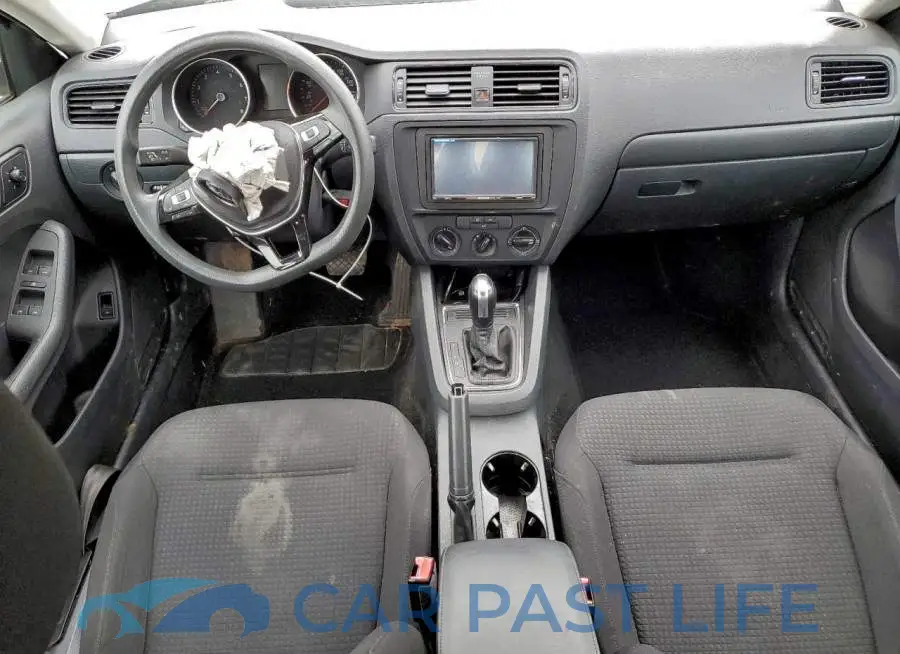 3VW267AJ9GM393184# 8
