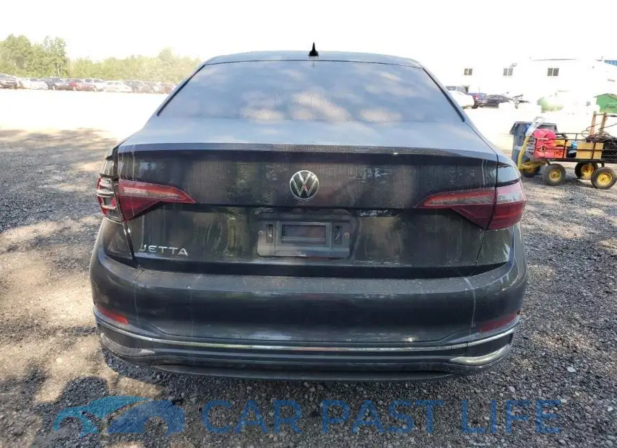 3VWGM7BUXNM012704# 6