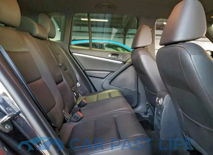 WVGAV7AX2GW054994# 11