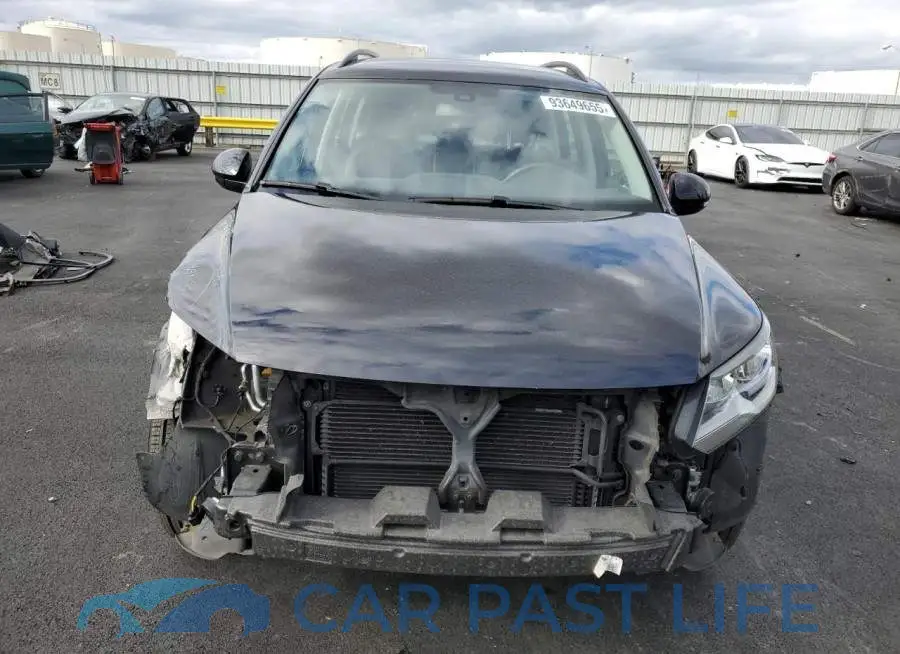 WVGAV7AX3GW584925# 5