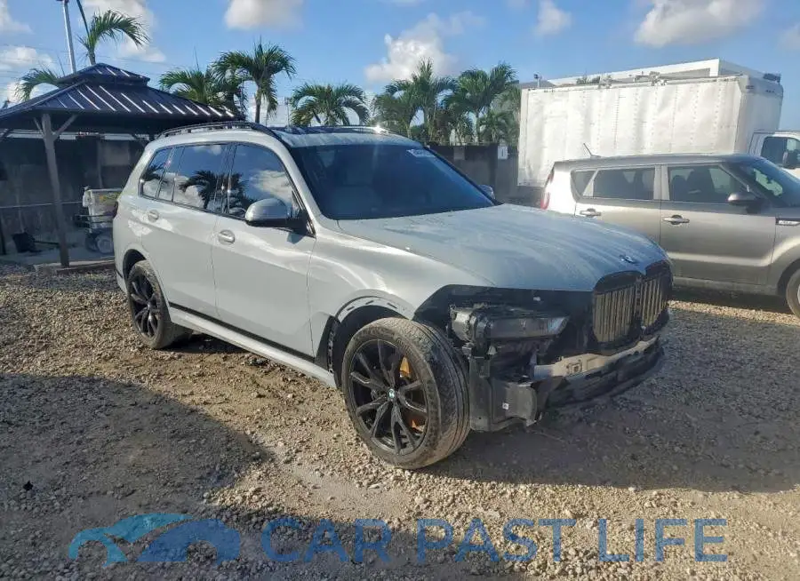 5UX23EM05R9V32942# 4