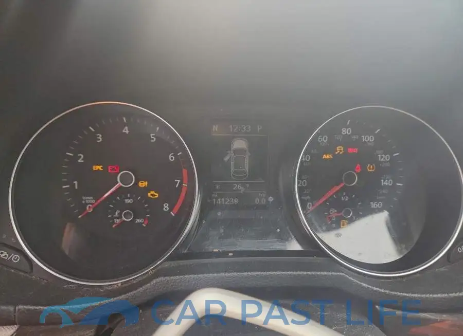 1VWBS7A3XGC035915# 9