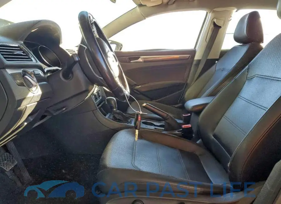 1VWBT7A39GC011277# 7