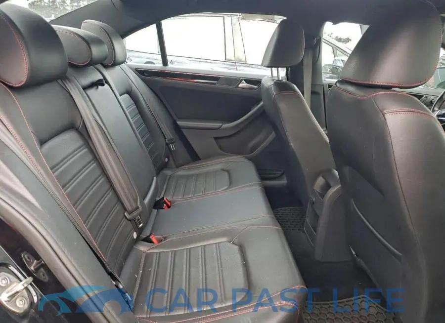 3VW4S7AJXGM412443# 10