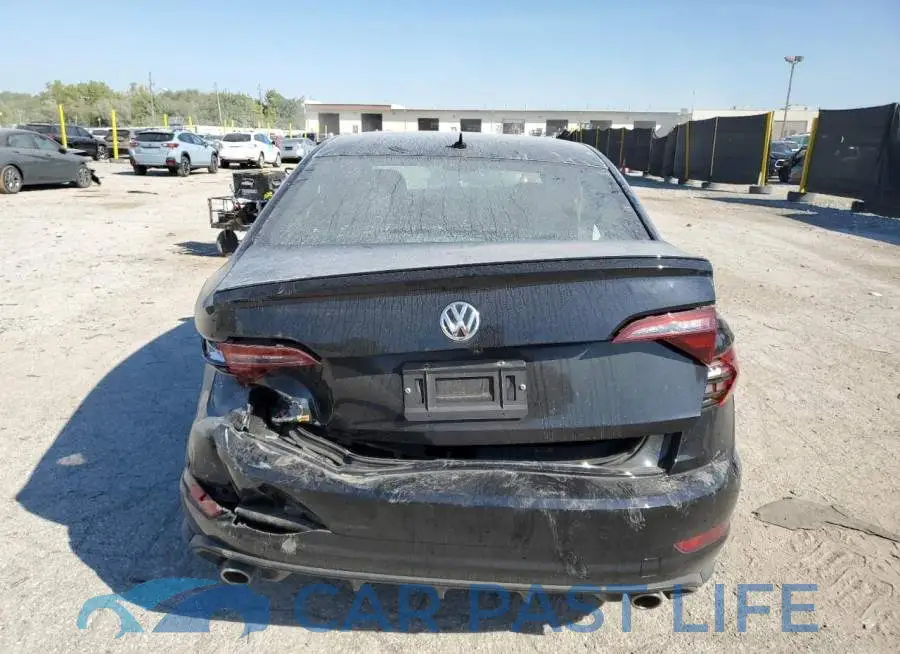 3VW5T7BU1KM175568# 6