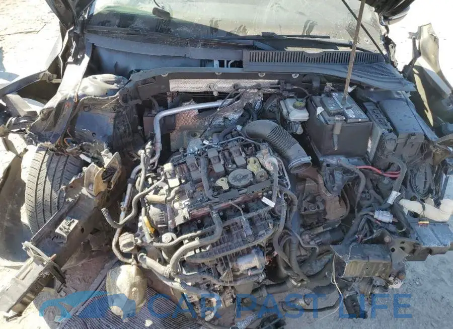 3VW5T7BU1KM175568# 11