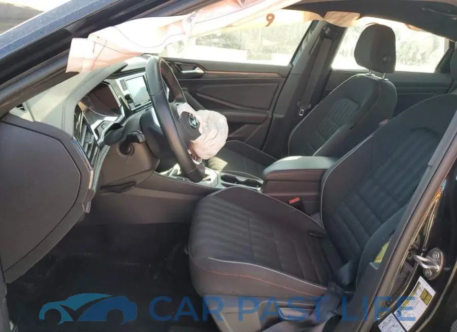 3VW5T7BU1KM175568# 7