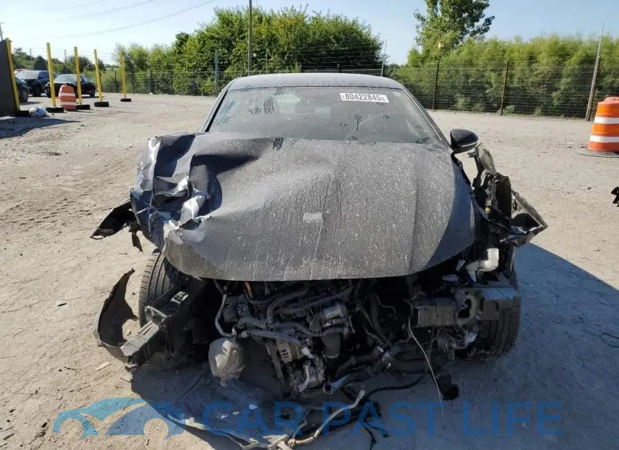 3VW5T7BU1KM175568# 5