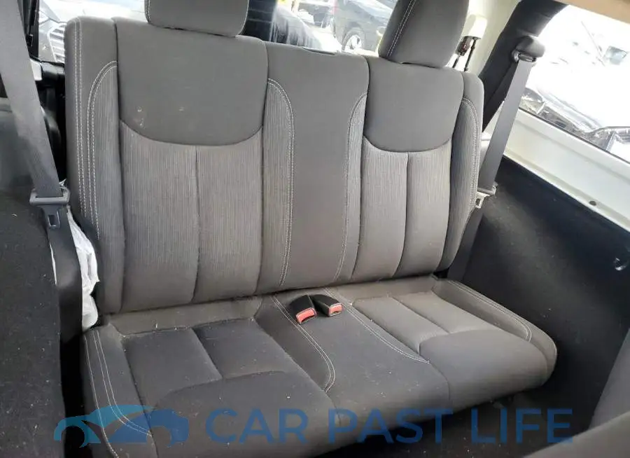 1C4BJWCG2JL842310# 10