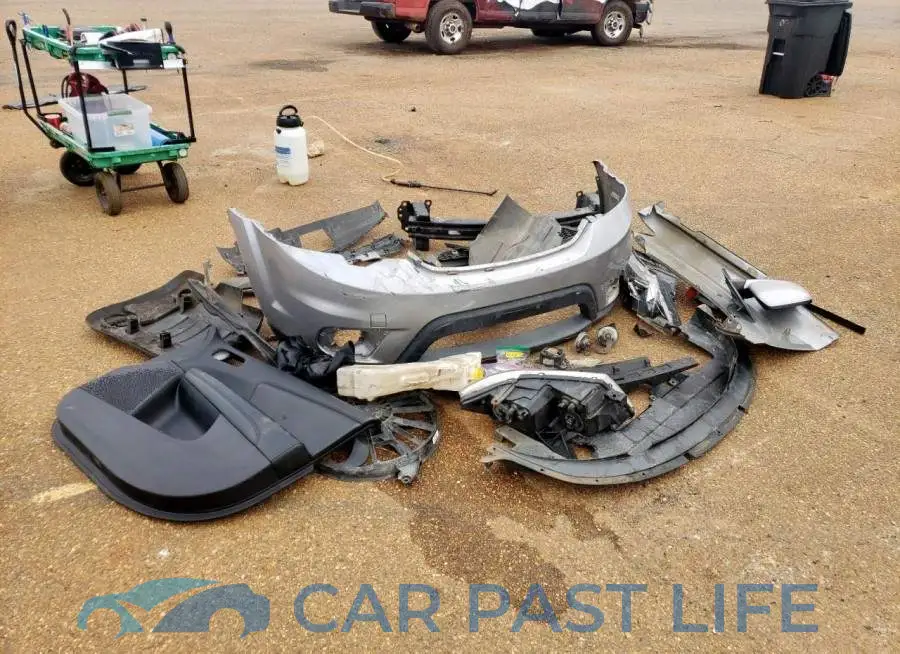3C4PDCGG4GT112319# 13