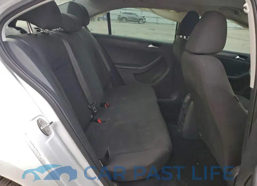 3VW167AJ6GM323184# 10