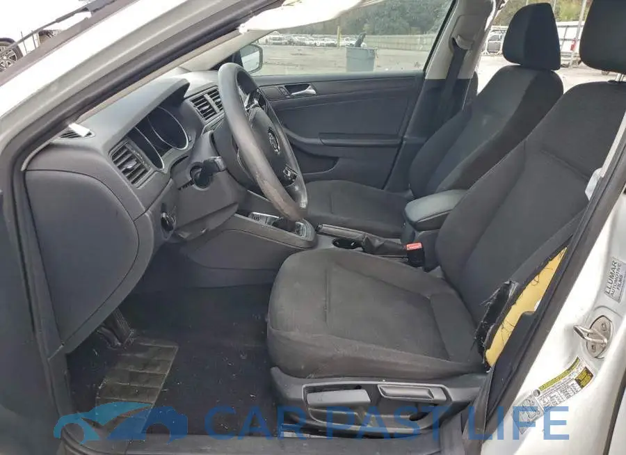 3VW167AJ6GM323184# 7