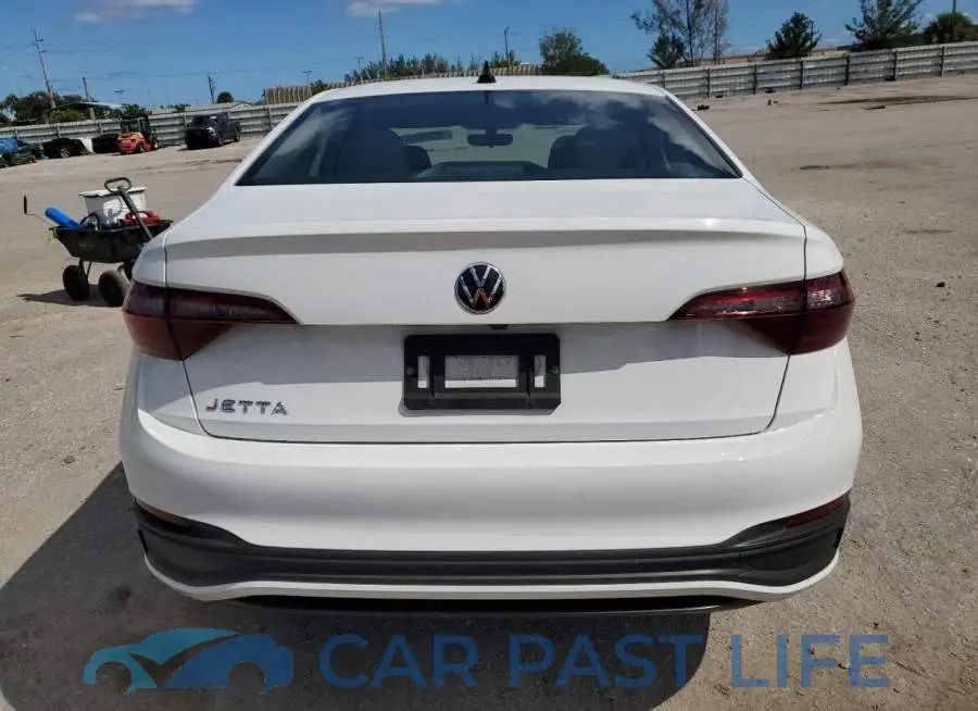 3VW5M7BU0PM017372# 6