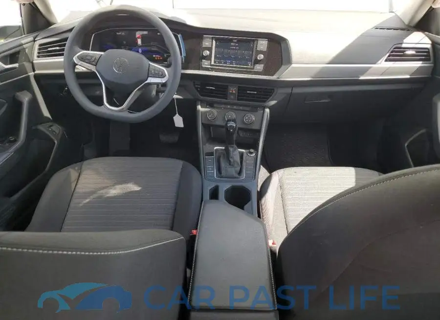 3VW5M7BU0PM017372# 8