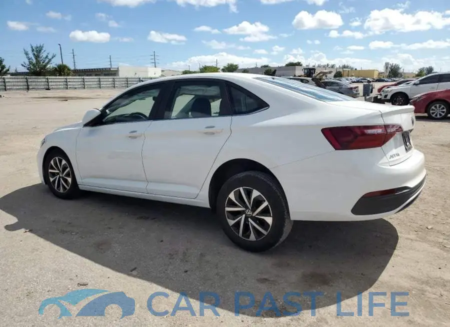 3VW5M7BU0PM017372# 2