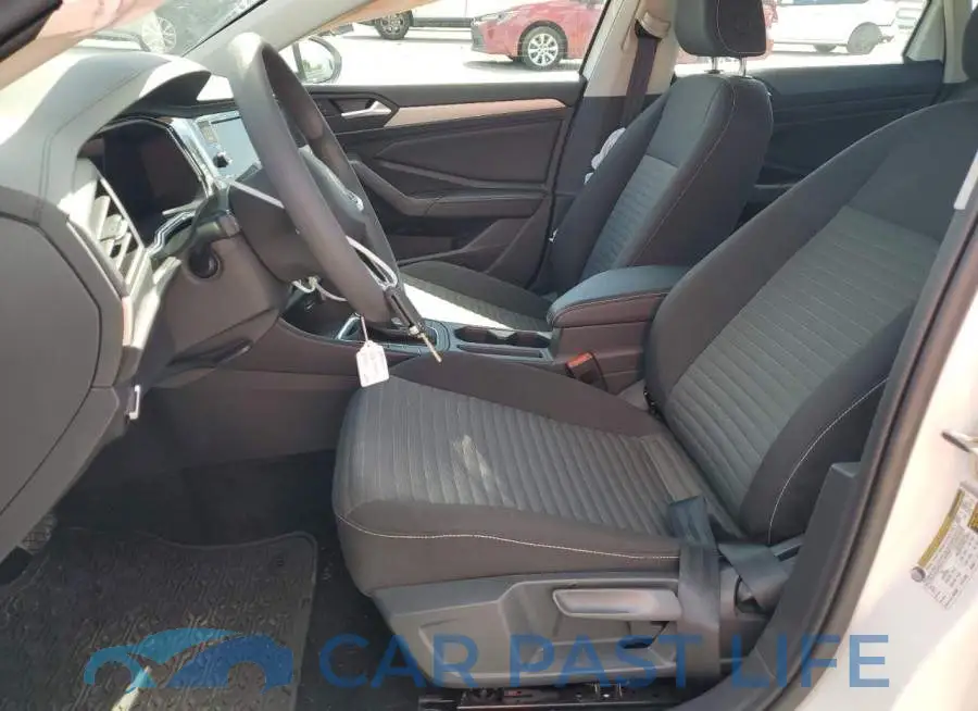3VW5M7BU0PM017372# 7