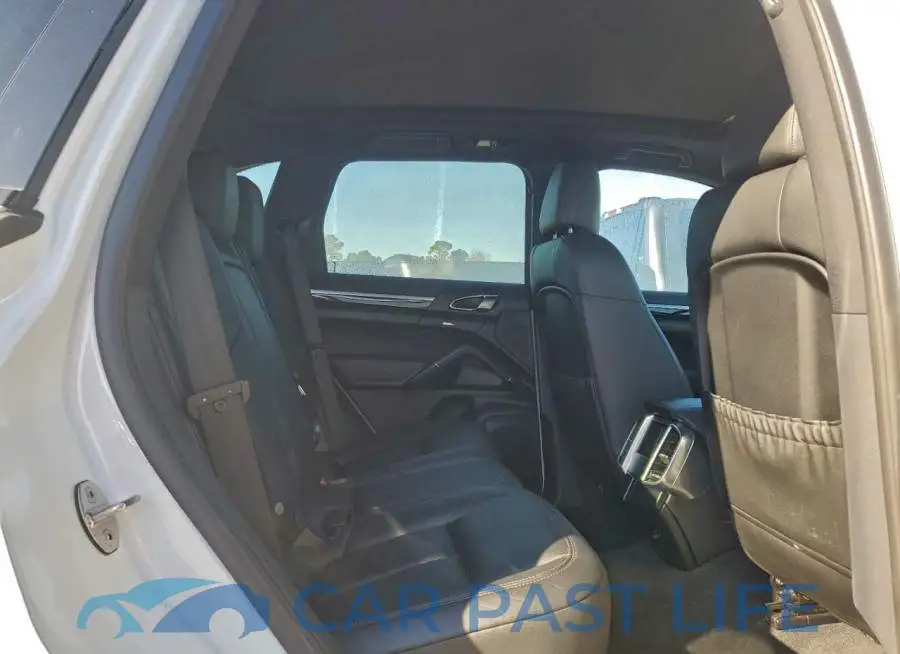 WP1AA2A23GLA10977# 11