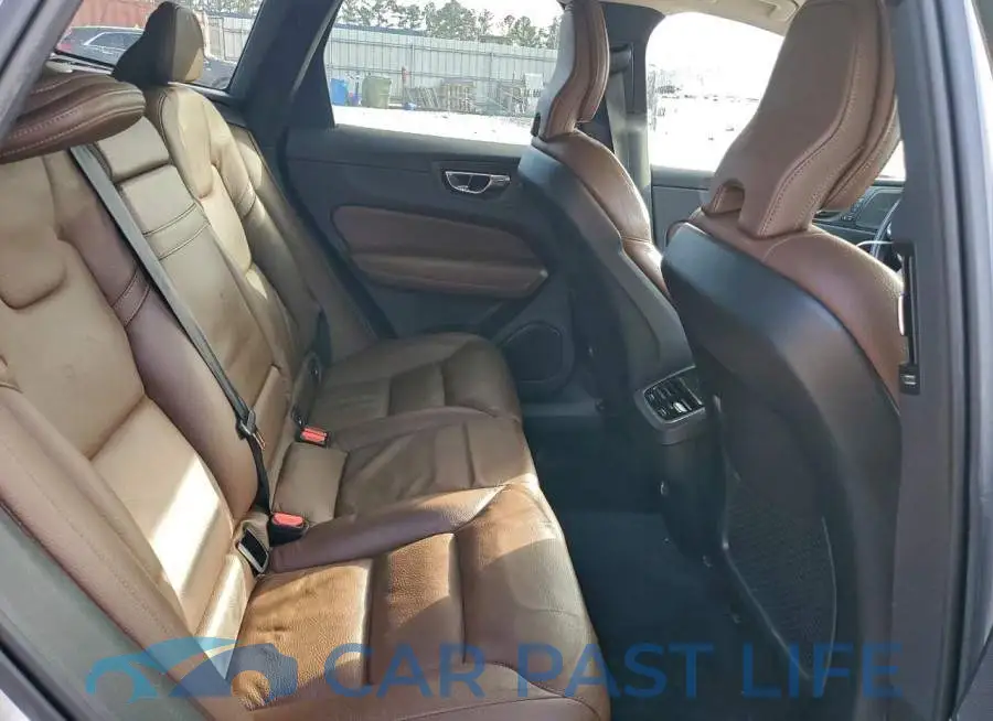 YV4102RL8L1428925# 11