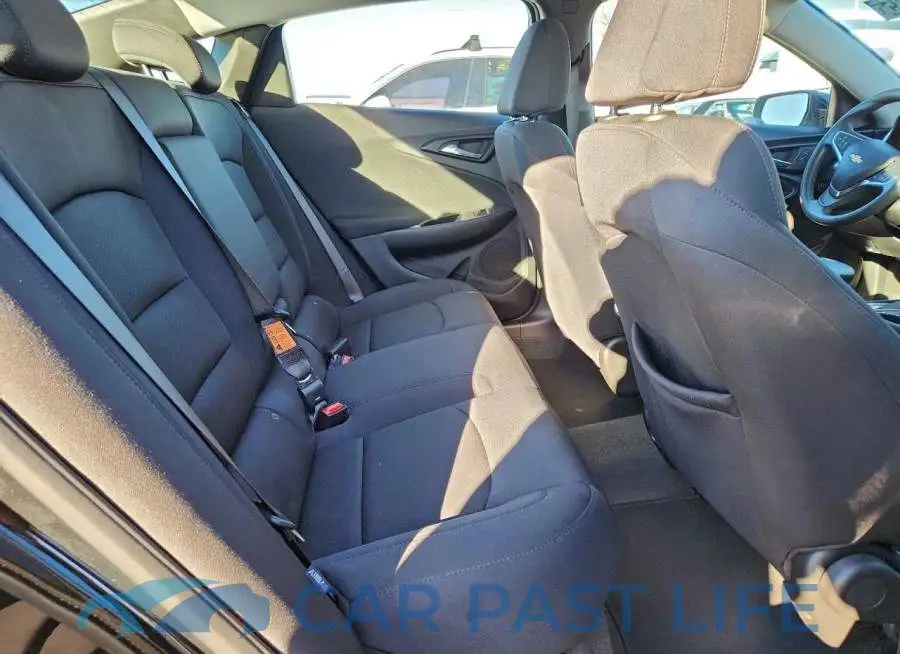 1G1ZD5ST4RF221801# 10
