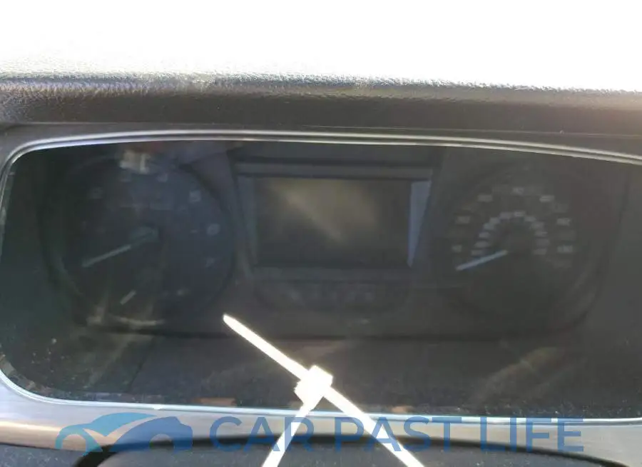 1FAHP2E85GG140996# 9