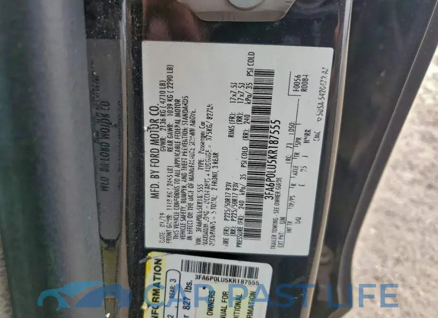 3FA6P0LU5KR187555# 13