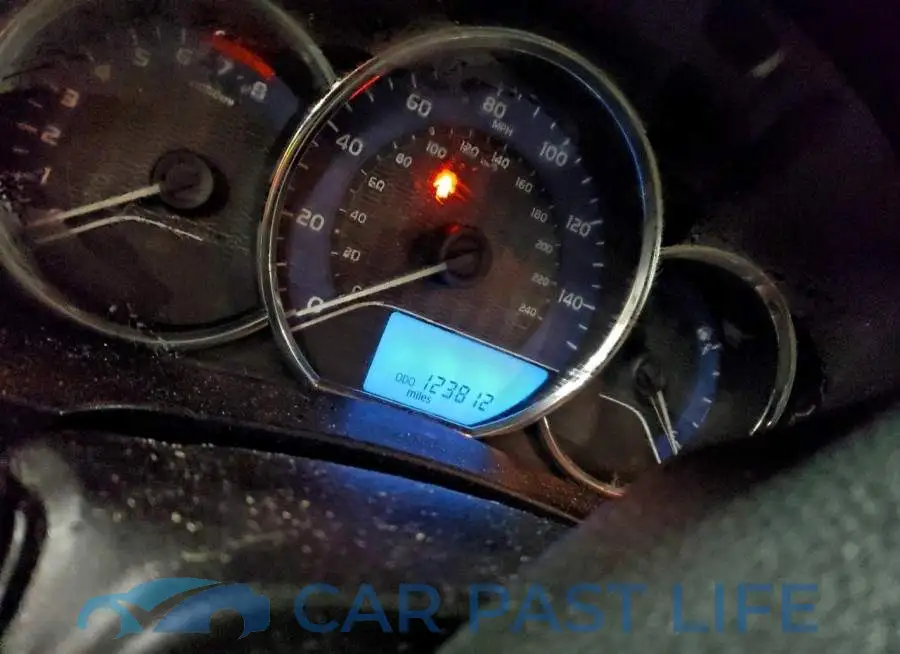 2T1BURHE2GC621158# 9