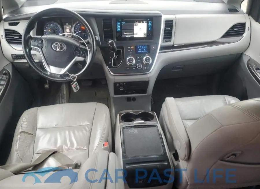 5TDYK3DC9GS704465# 8