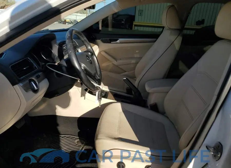 1VWBT7A39GC009948# 7