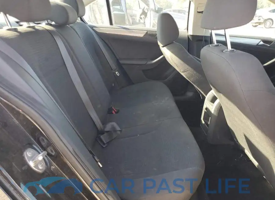 3VWD67AJ6GM382619# 10