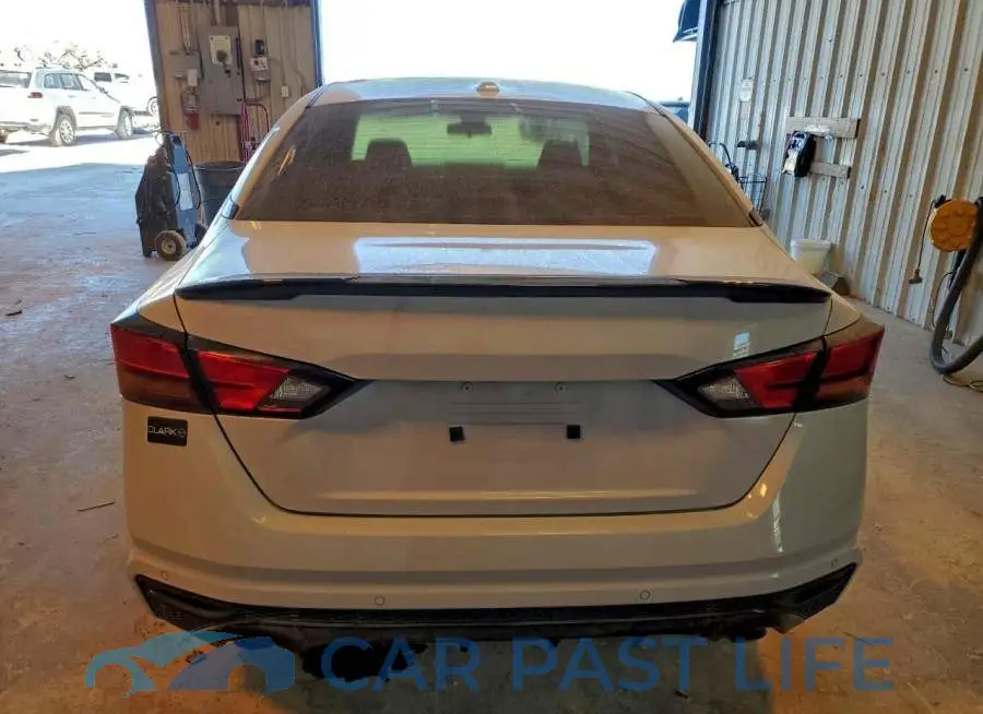 1N4BL4CV9RN360159# 6