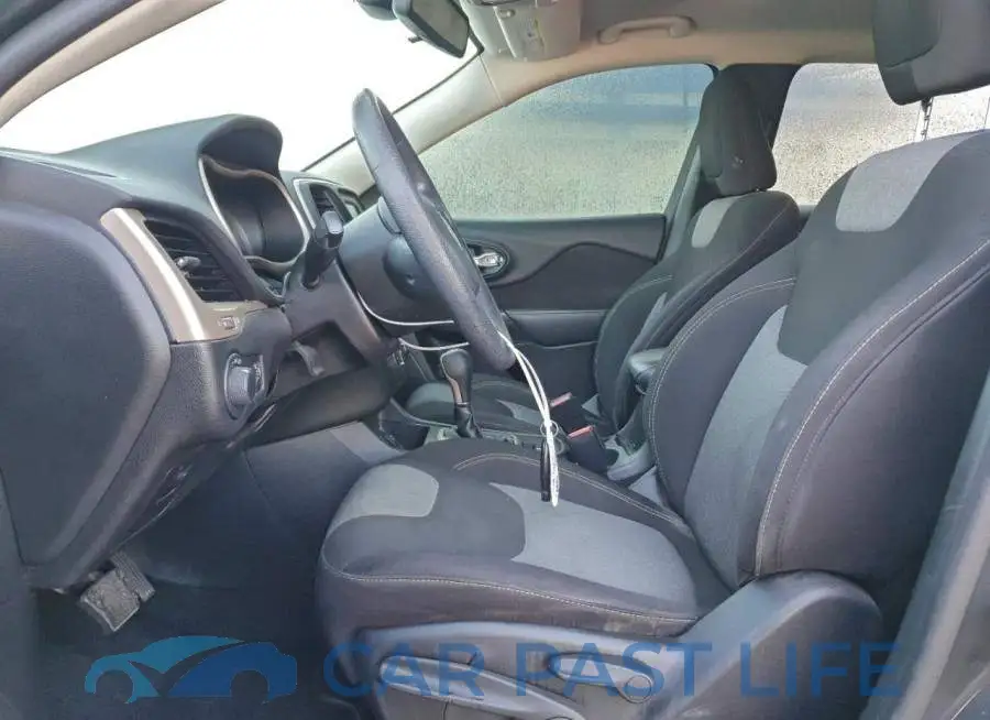 1C4PJLAB6GW165832# 7
