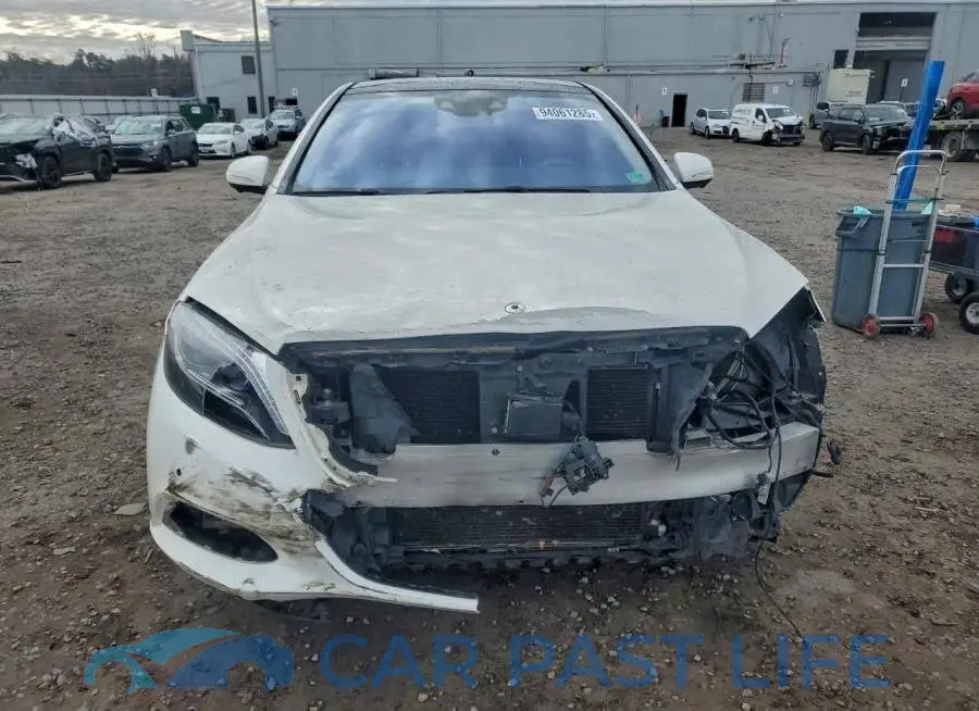 WDDUG8CB5GA234590# 5