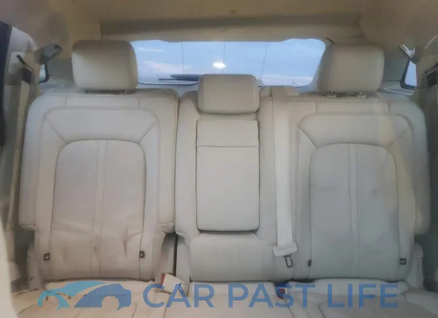 2LMPJ7JR7GBL75877# 10
