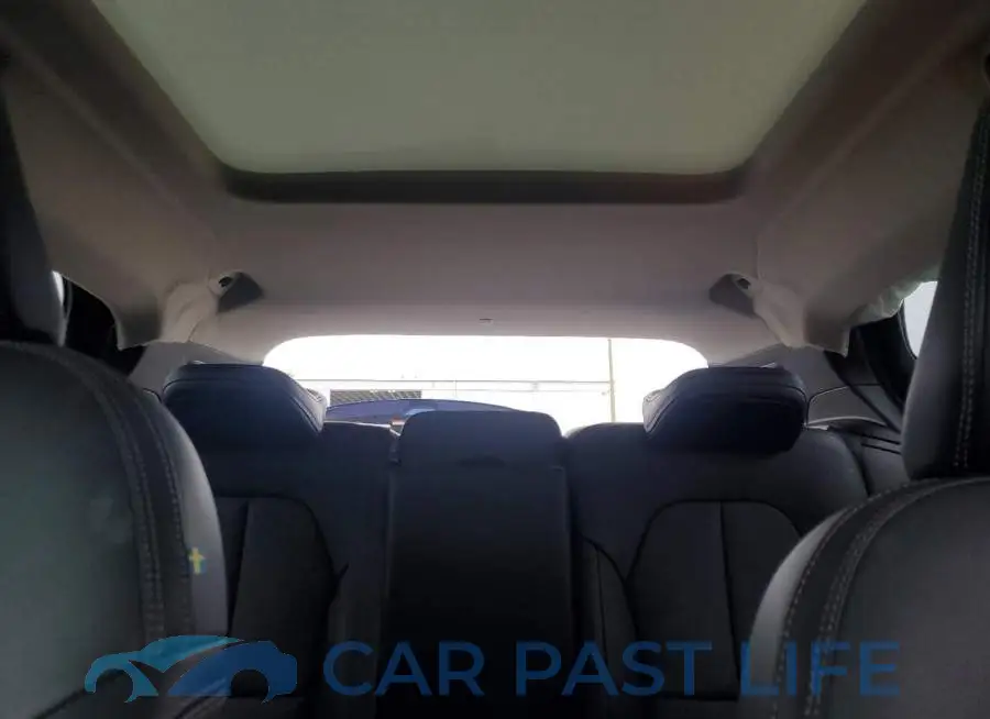 YV4162UK4M2515830# 10