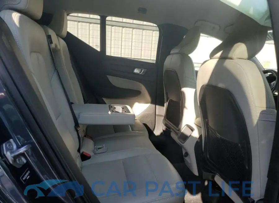 YV4AC2HK4M2604185# 11