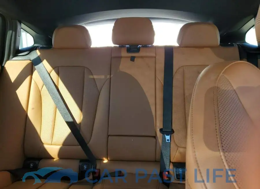 5UX33DT05P9P82582# 10