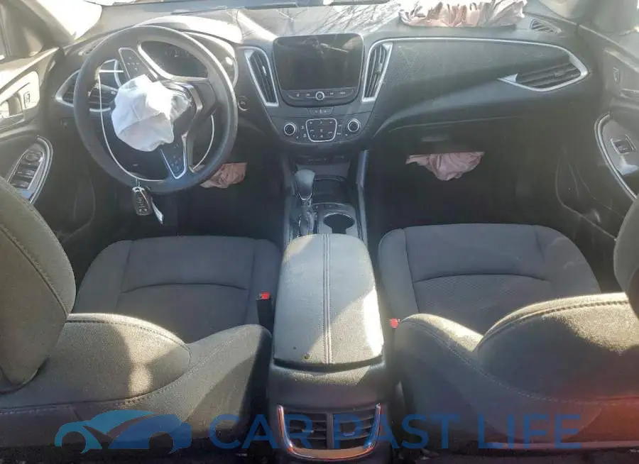 1G1ZD5ST1SF152720# 8