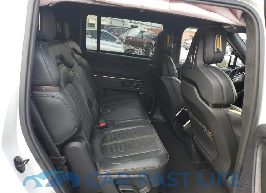 7PDSGBBA0RN040075# 11