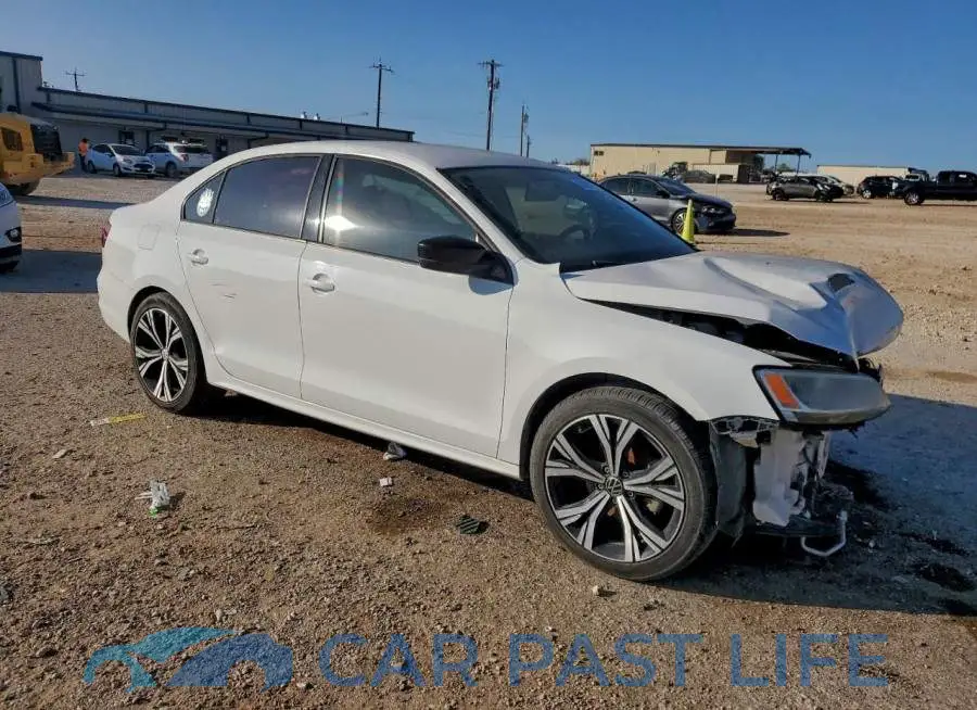 3VW167AJ0GM325609# 4