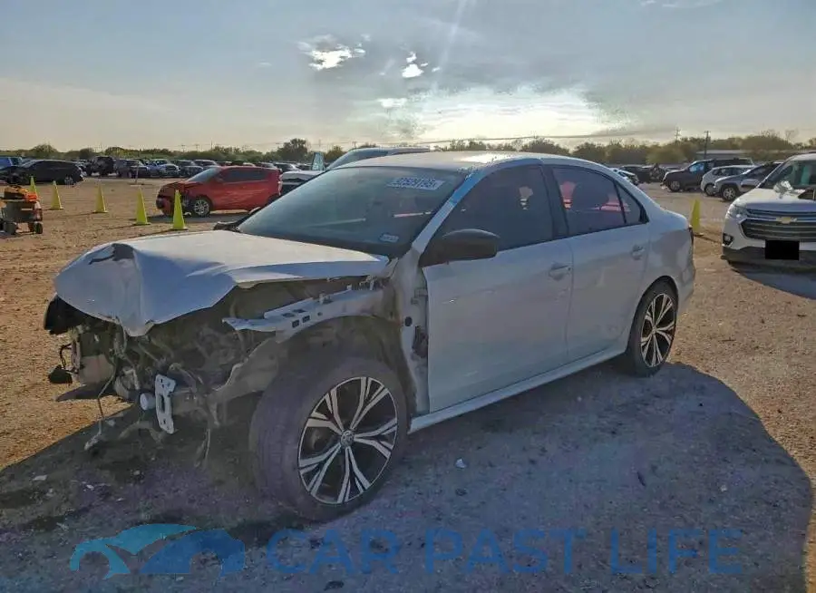 3VW167AJ0GM325609# 1