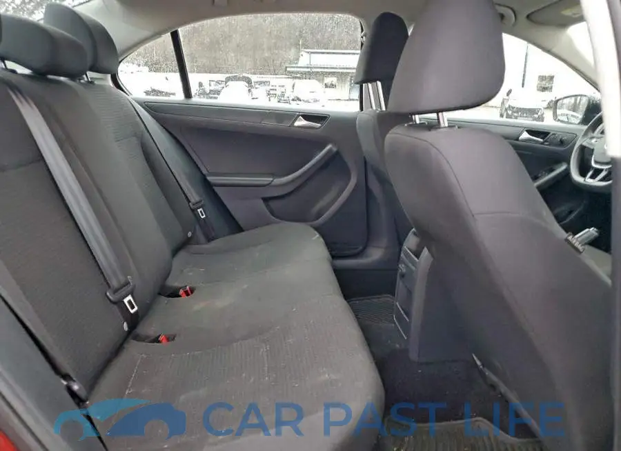 3VW167AJ2GM303417# 10