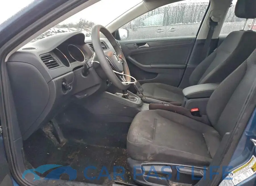 3VW267AJ6GM386189# 7