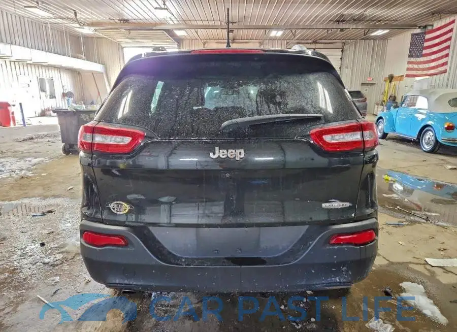 1C4PJLCB0GW370754# 6