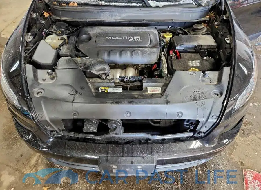 1C4PJLCB0GW370754# 12