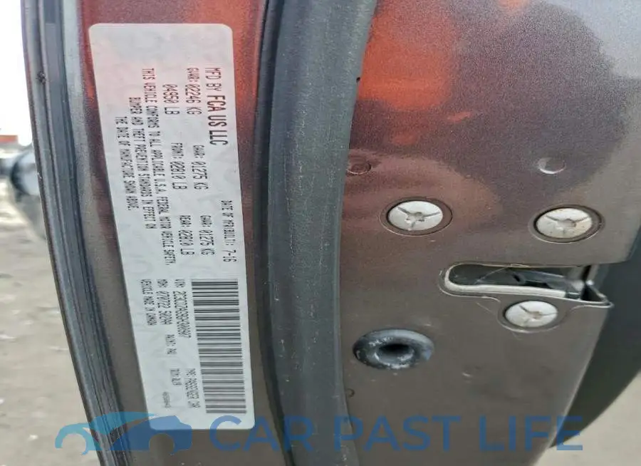 2C3CDZAG9GH300907# 12