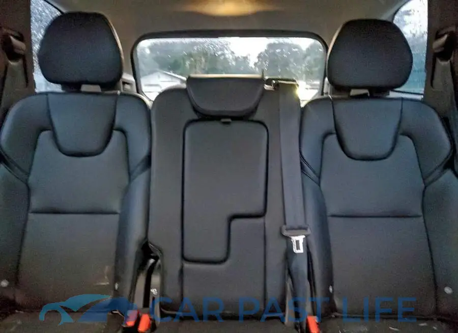YV4102PK1M1742993# 10