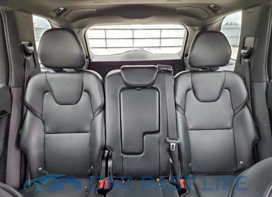 YV4102XK7H1183715# 10