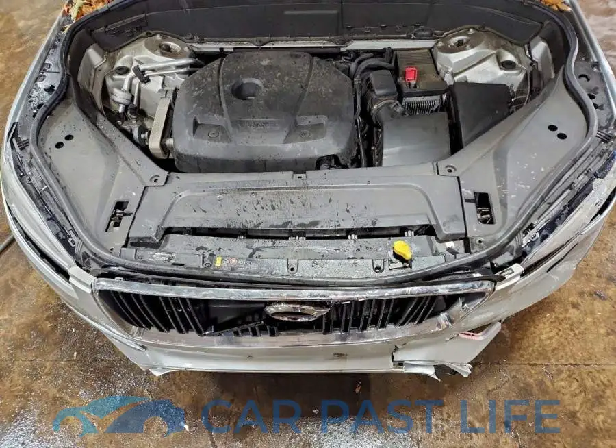YV4A22PKXG1092592# 12